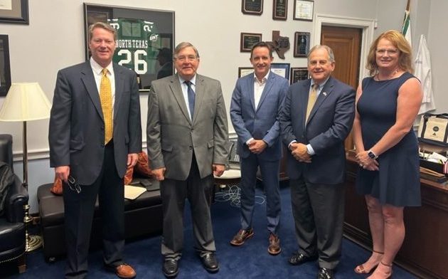 Dallas Builders Association Members Meet With Congressman Burgess